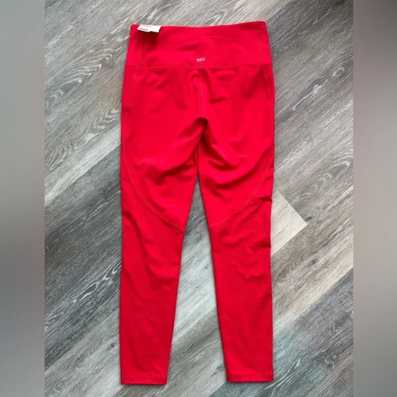 NWT DSG Performance High Rise 7/8 Tight Legging Women’s Red Size Small - Picture 2 of 3